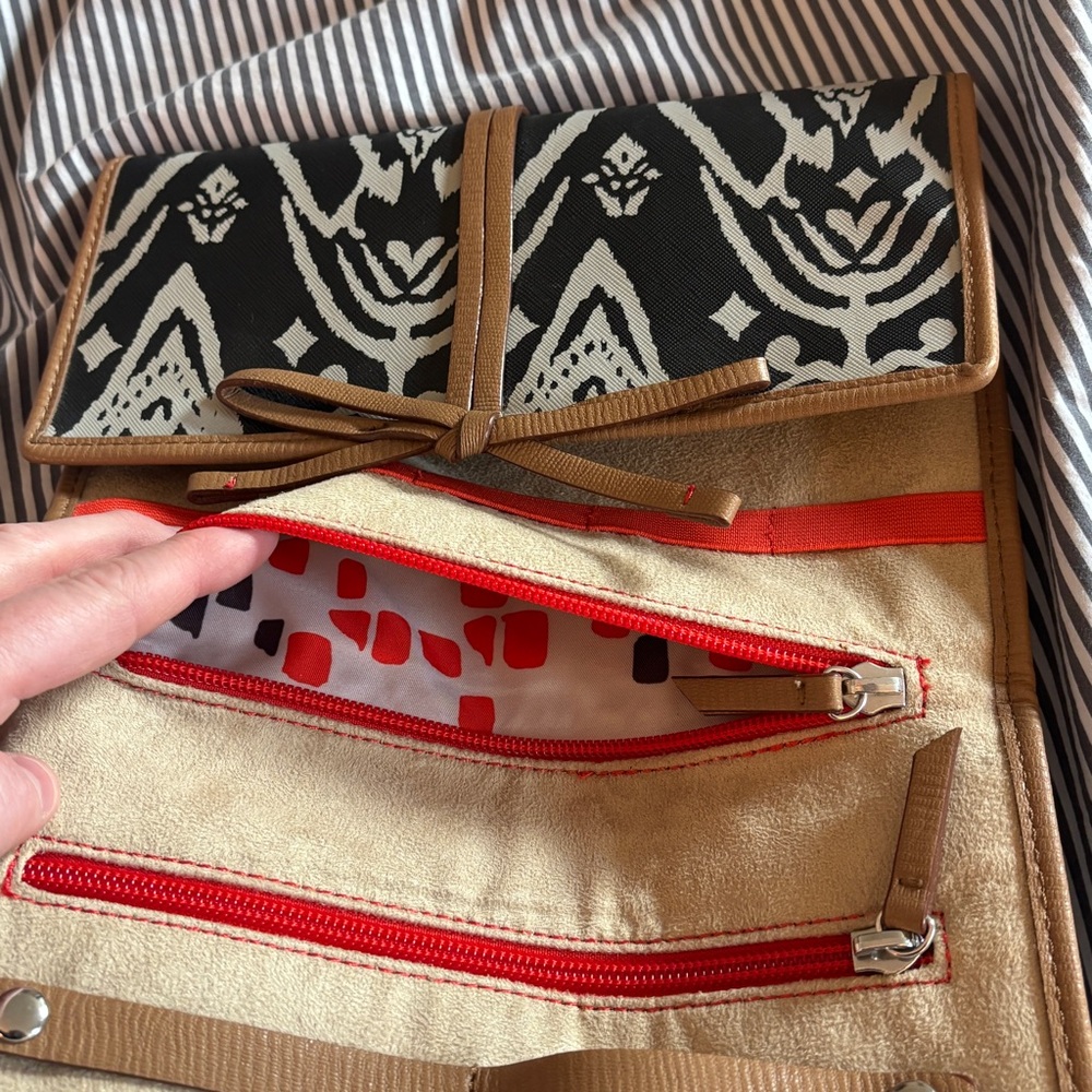 Stella & Dot Ikat Print Travel Jewelry Organizer View 5